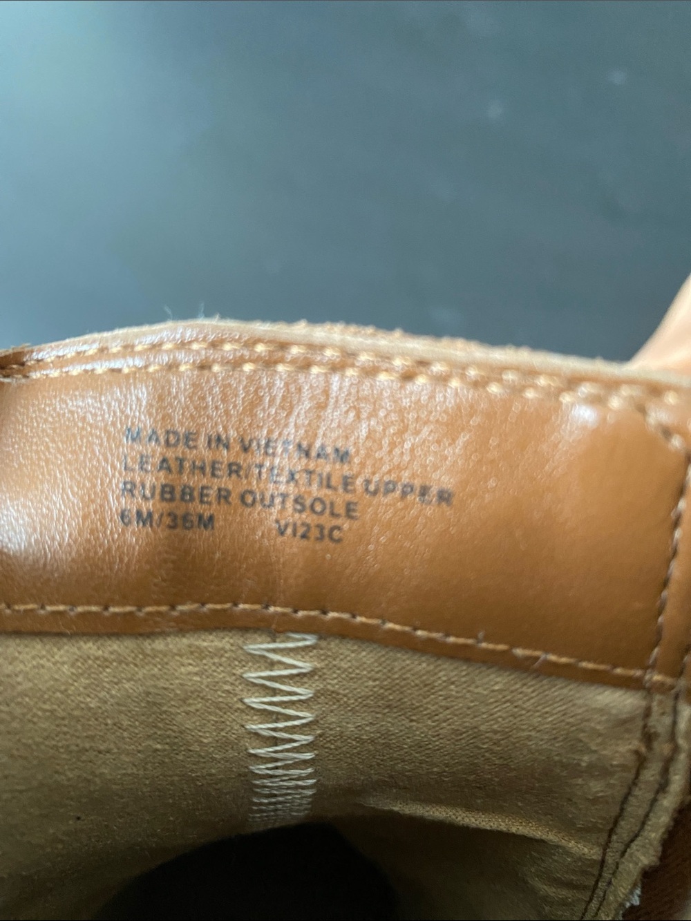 Michael Kors Kinlee Suede Chelsea Ankle Boots Tan 6M - Picture 6 of 9